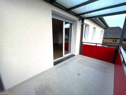 Balkon (Beispielbild des Nachbarbalkons)