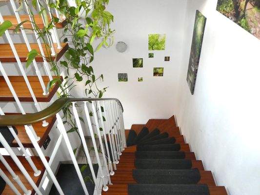 Helles Treppenhaus....