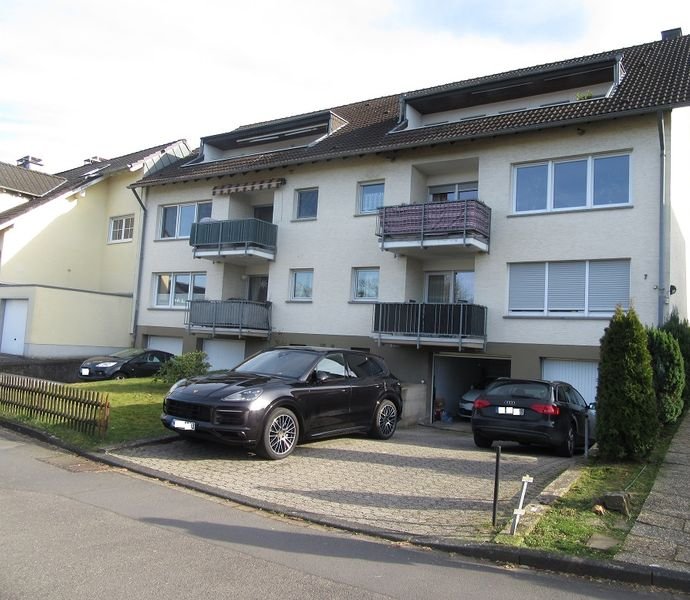 Lohmar 3 Zimmer- Wohnung im 1.OG mit Balkon Garage und Stellplatz in zentrale Lage Wfl. ca.92 m²