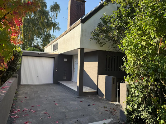 4f4f553c-81a2-4105-9819-d536622f4b20-1961357351