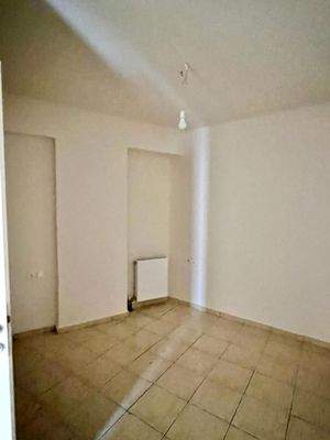 Kreta, Agios Nikolaos: Erdgeschosswohnung in Zentrumsnähe zu verkaufen