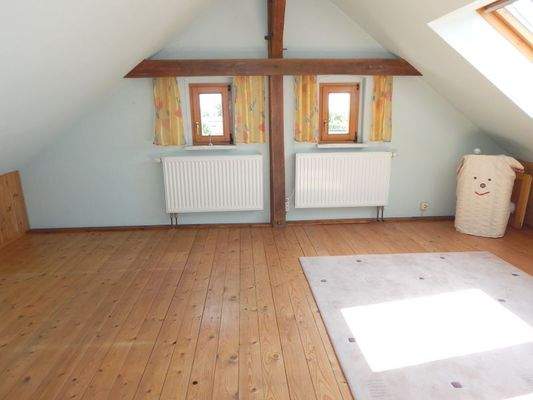 Kinderzimmer 1 im DG