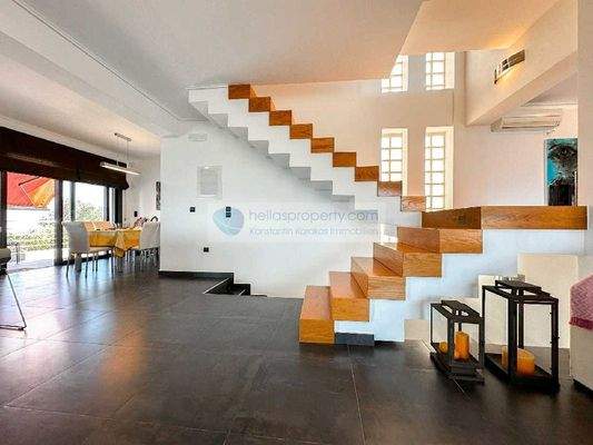 9f943b31385b4b59ae5149f617112164-original