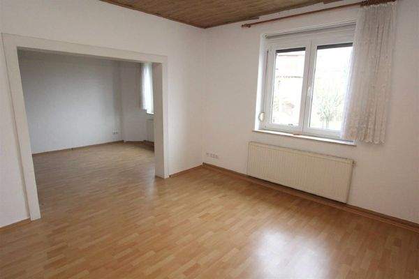 Wohnraum 1 2 im 1.OG