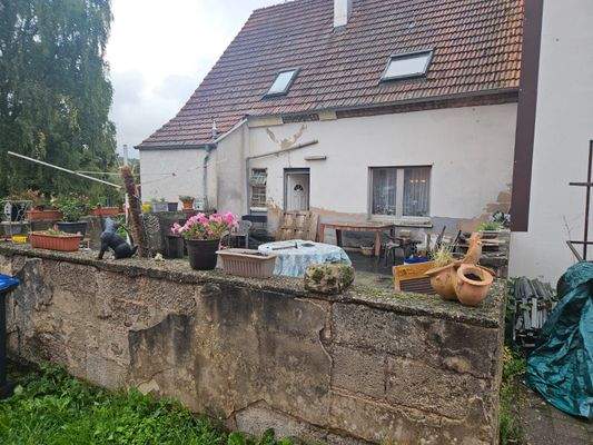 Ein- Zweifamilienhaus zu verkaufen