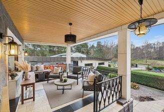 überdachte Terrasse