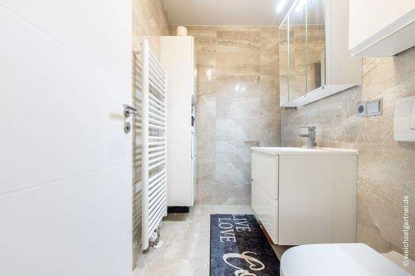 Duschbad im Erdgeschoss