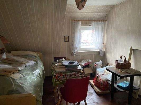 Zimmer OG über Durchfahrt