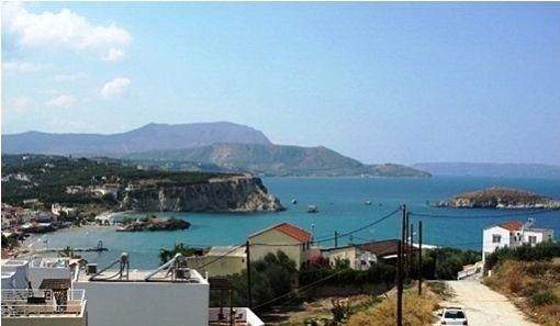 Zum Verkauf in Almyrida, Kreta: Hanggrundstück - hohes Investitionspotential!