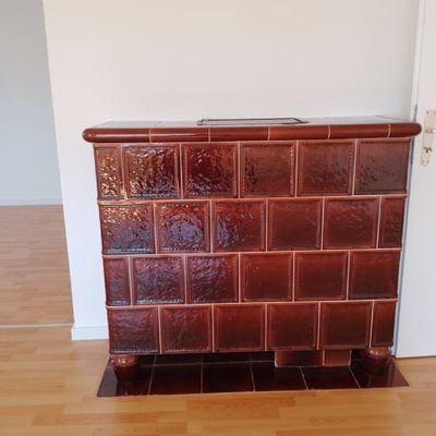 Stillgelegter Kachelofen Wohnzimmer