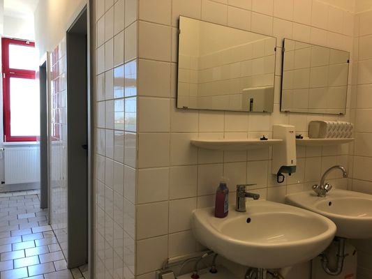 Gemeinschafts-WC