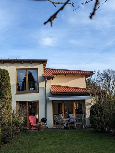 Wunderschöne Doppelhaushälfte im toskanischen Stil mit Südausrichtung in Lemsahl-Mellingstedt