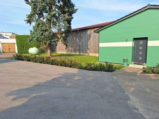 PHOTO-2025-08-19-18-10-39 (2).jpg