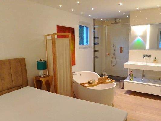 Kompagnon Immobilien Schlafzimmer/Bad