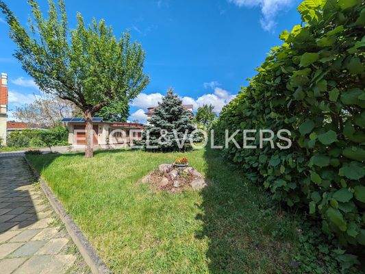 gepflegtes Grundstück