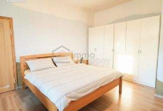 KI Bearbeitet - licht optimiert Schlafzimmer