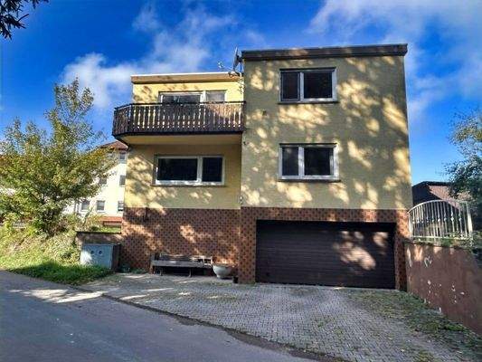 Ansicht Ost mit Garage