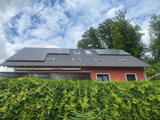 5 Hausansicht im Sommer (2).jpg