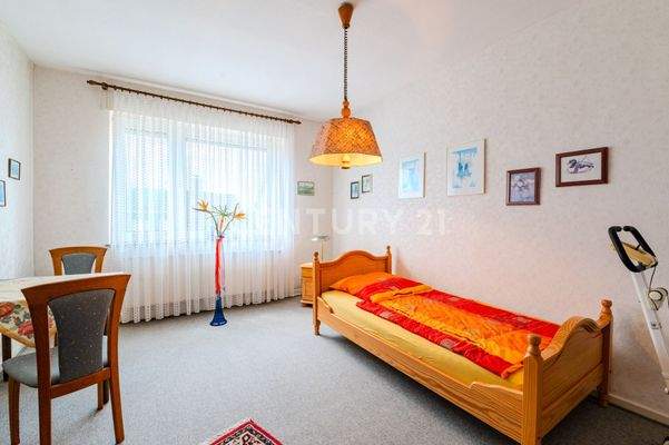 DG Schlafzimmer oder Kinderzimmer