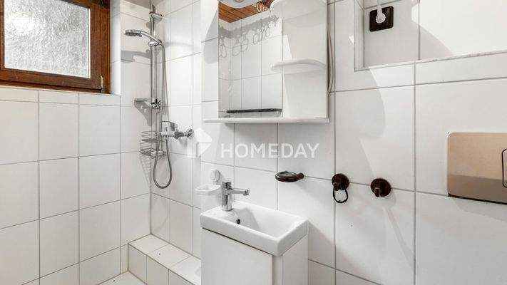 1. OG Badezimmer 2 1