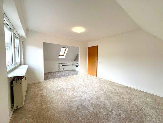 Wohnzimmer mit Küchenbereich