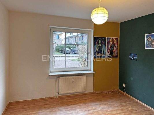 Kinder-/Arbeitszimmer