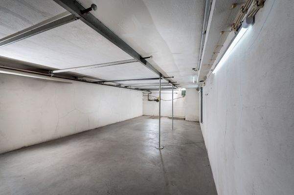 brueckstr-19-kleiderlager-keller-6