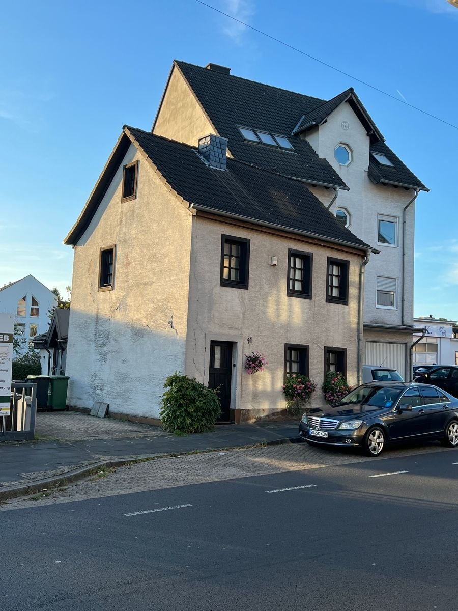 SIEGBURG, zentral gelegenes Einfam. Haus mit ca. 145 m² WNfl., Garten