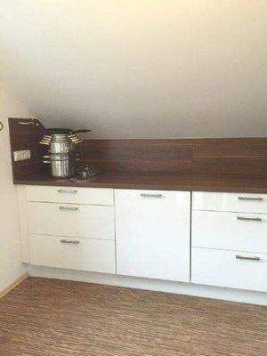 Einbauküche mit viel Arbeitsfläche