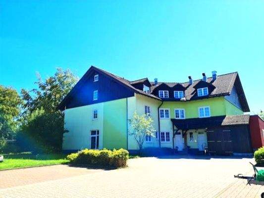 Großes Haus im Freien