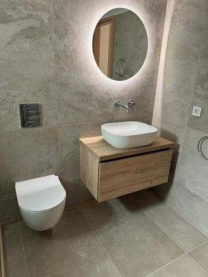 Kreta, Kournas: Malerisches Steinhaus mit bezauberndem See- und Meerblick zu verkaufen