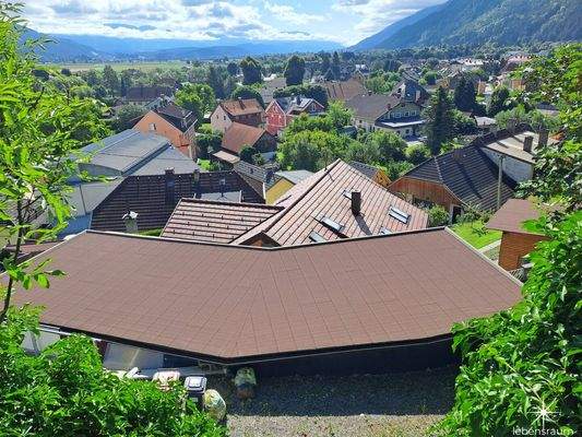 Aufnahme von oben mit Blick über Möllbrücke