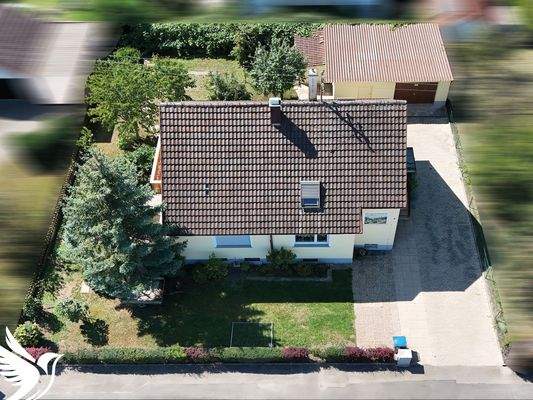 Volgelperspektive Haus mit Grundstück