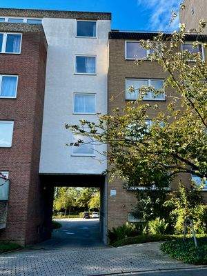 Durchfahrt zur Garage