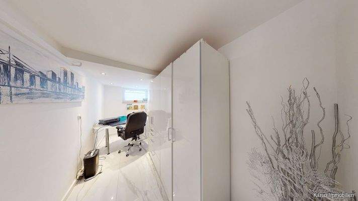 Büro im Untergeschoss