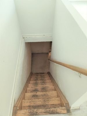 Treppenniedergang.jpg