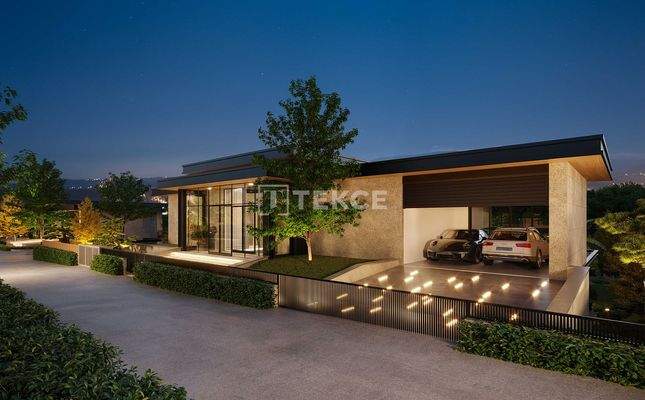 Villas in İstanbul with a Pool and Spacious Garden