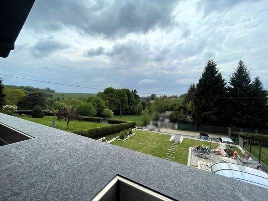 28. Balkon Ausblick.JPG