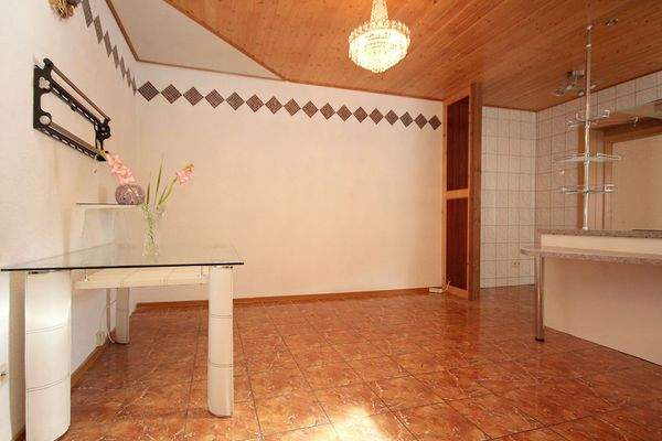 Esszimmer u Küche_01.JPG