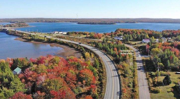Cape Breton - 37-Hektar-Areal mit Atlantik-Zugang 