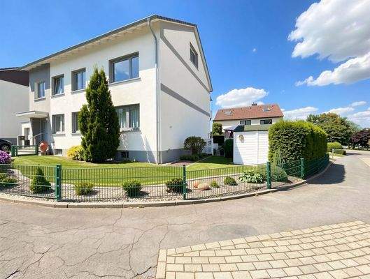 PHOTO-2025-09-29-16-09-42 - (KI generiert)