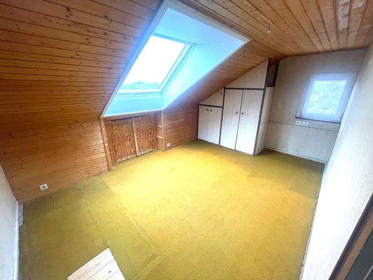 Zimmer in Dachgeschoss 