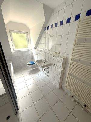 Badezimmer im DG (2)