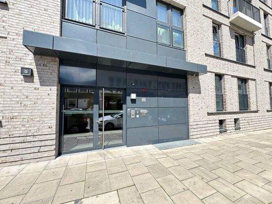 Außenansicht - Eingangsbereich Brookments