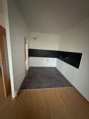 Leere Küche mit Fliesen