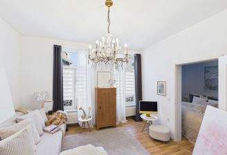 Wohnzimmer 2. OG stilvoll eingerichtet