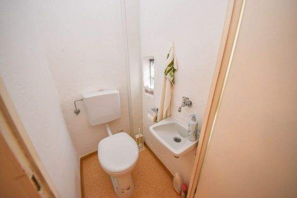 EG WC im Schlafzimmer