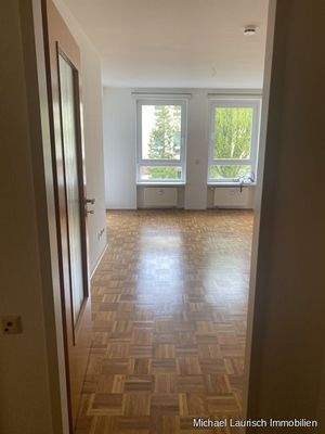 Flur Richtung Wohnzimmer