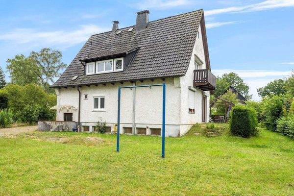 5 Hausansicht hinten.jpg