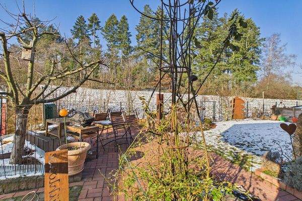 Garten an der Bebauungsgrenze